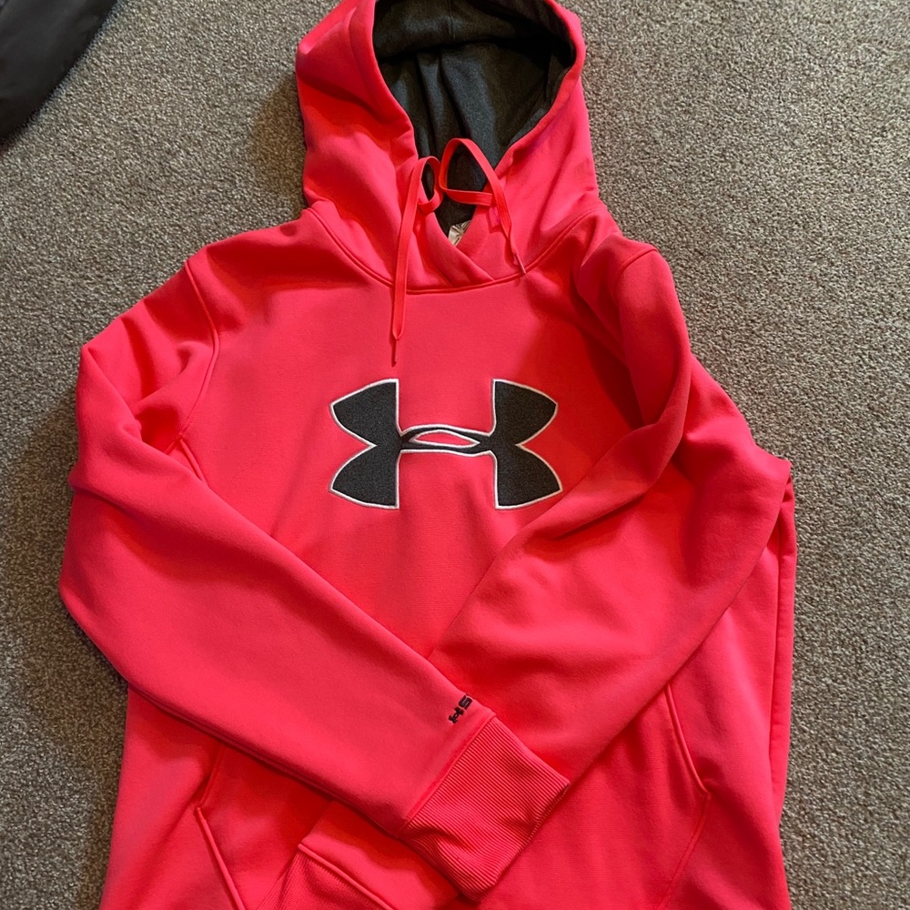 Under Armor Cold Gear sweatshirt